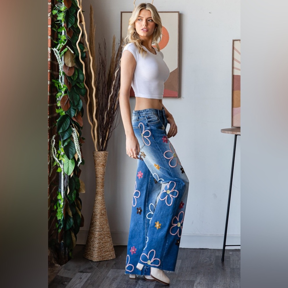 Oli & Hali 70s Retro Hippie Floral Embroidered Straight Wide Leg Jeans - Picture 11 of 12